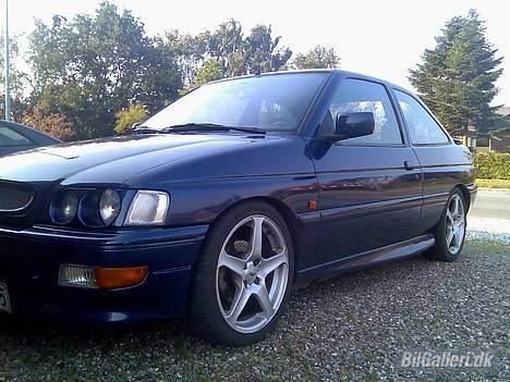 Ford Escort RS2000 (Solgt!) - Den er da flot så´en en hva´? :) billede 1