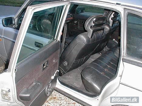 Volvo 240 GLE billede 10