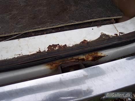 Opel Kadett C Caravan - Under bag-klappen... billede 15