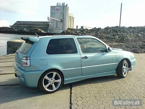 VW Golf 3 -SOLGT- - Nye sideskørter... OG nye fælge c",) billede 3