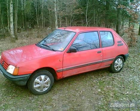 Peugeot 205 solgt  Rene´s  billede 1