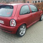 Opel corsa B 1,4 16V sport