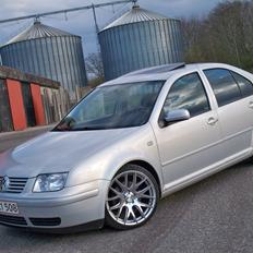 VW Bora 2.3 VR5 Highline