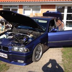 BMW 325iv e36 coupe
