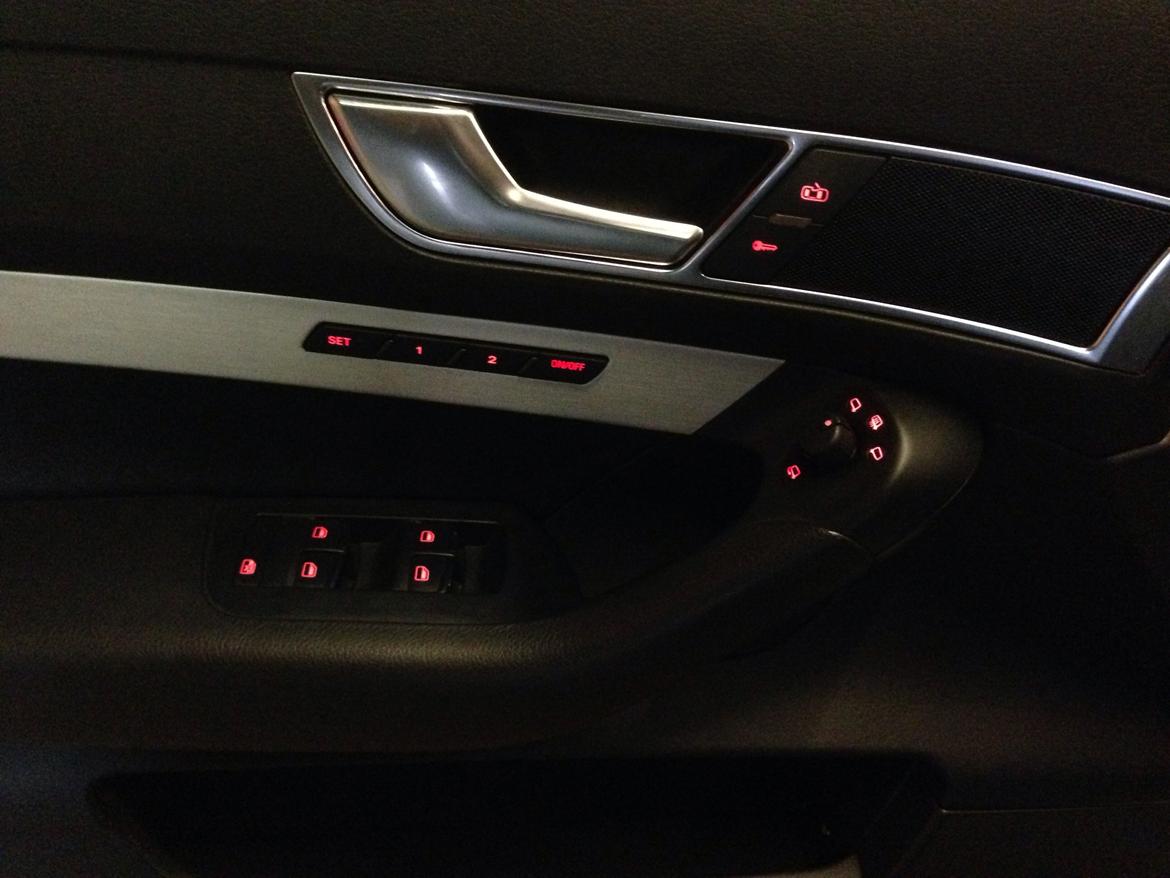 Audi A6 Avant quattro 4.2 billede 5