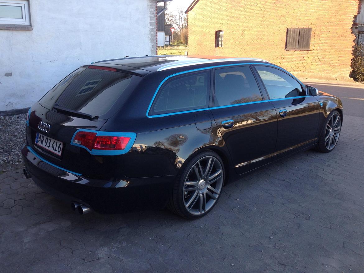 Audi A6 Avant quattro 4.2 billede 2