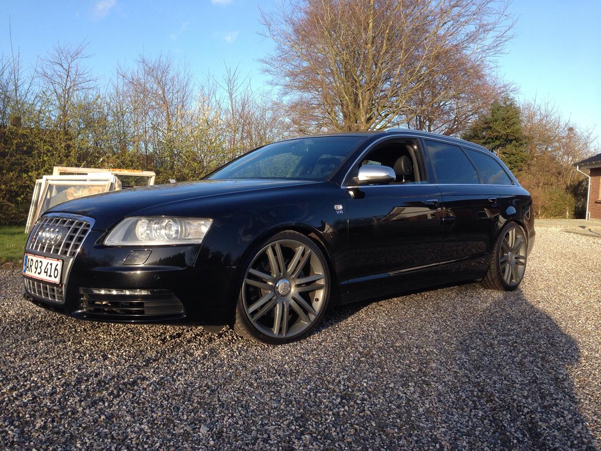 Audi A6 Avant quattro 4.2 billede 11