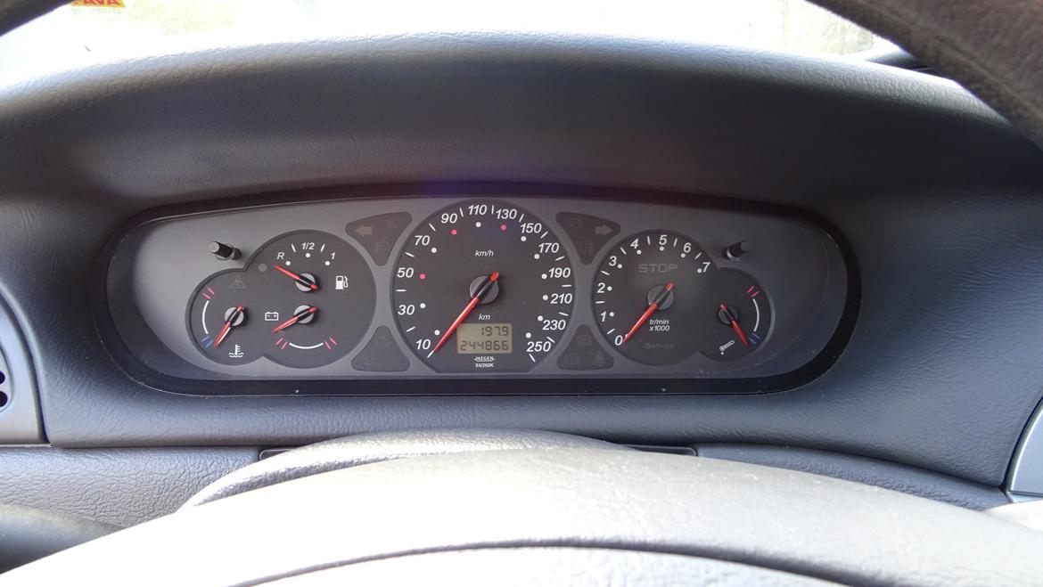 Citroën C5 2.0i 16V Prestige SOLGT billede 10