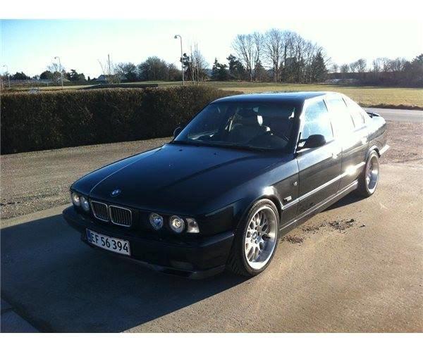 BMW E34 540i billede 1