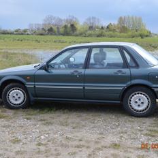 Mitsubishi Galant 2000 GLSI Auto