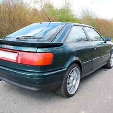 Audi S2 coupe