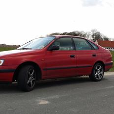 Toyota Carina E 1.6 16V L/B (Skrottet)