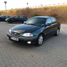 Toyota Avensis 1.8 VVT-I 16V