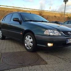 Toyota Avensis 1.8 VVT-I 16V
