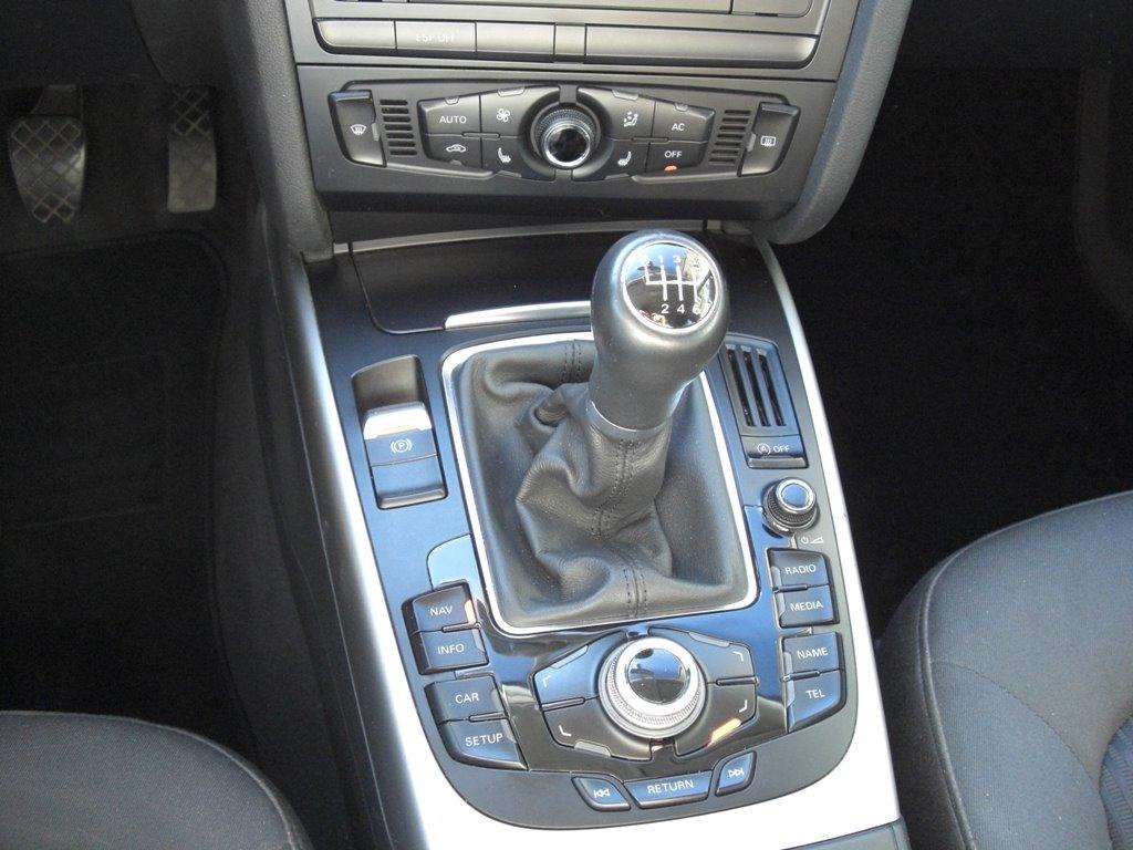 Audi A4 2,0 TDI - Sedan (B8/8K2) billede 17