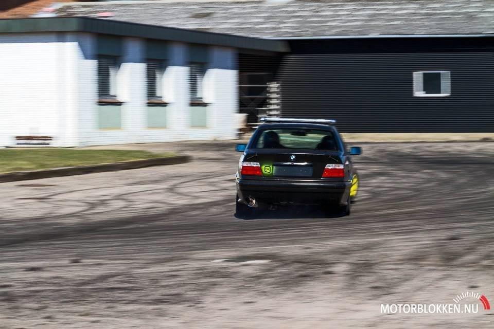 BMW 320i (*Driftbil*) reservebil ((SOLGT)) billede 3