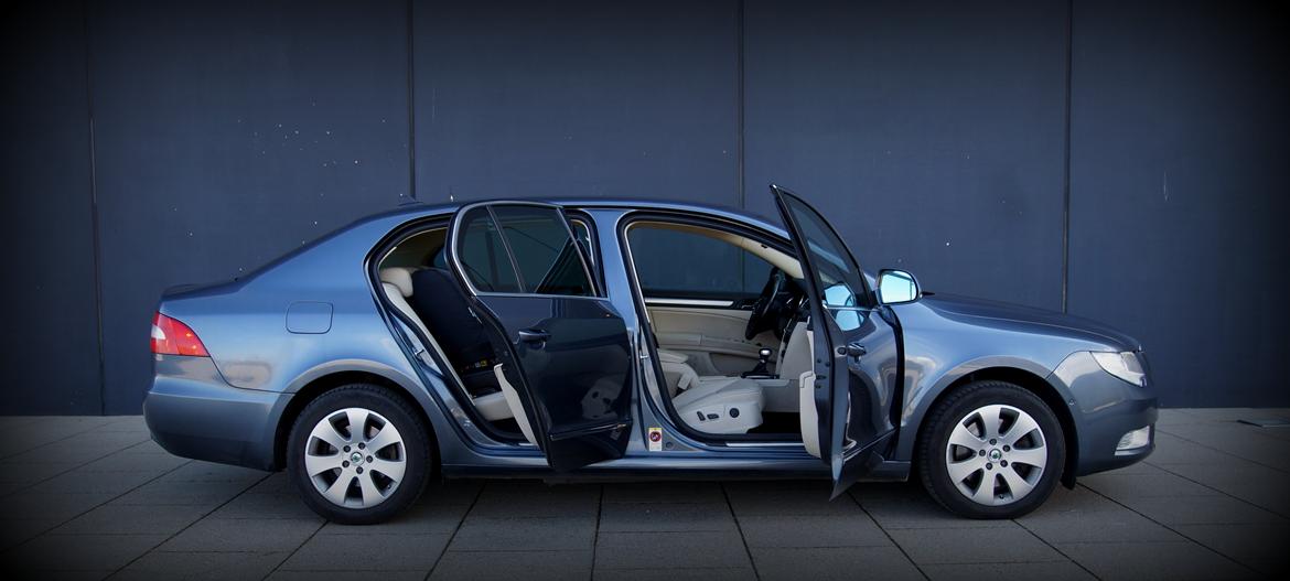 Skoda Superb 2.0 TDI DSG F1 Twindoor  billede 26