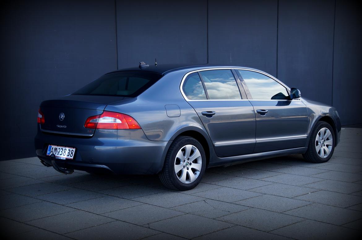 Skoda Superb 2.0 TDI DSG F1 Twindoor  billede 28