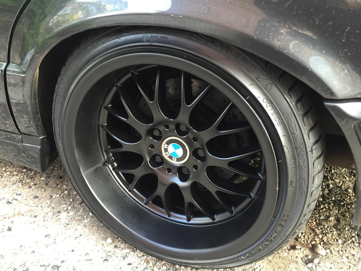 BMW E34 V8 billede 5