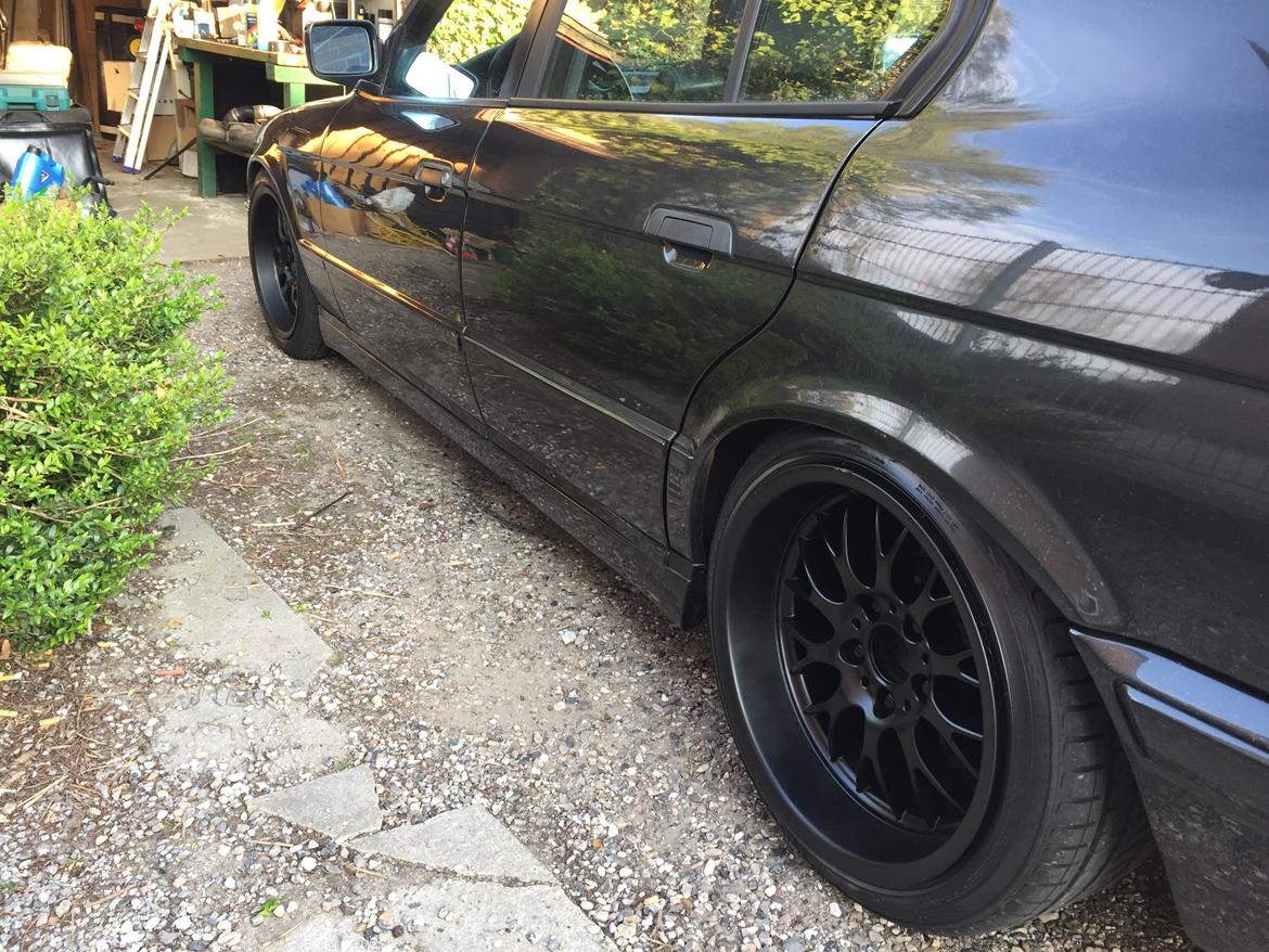 BMW E34 V8 billede 3