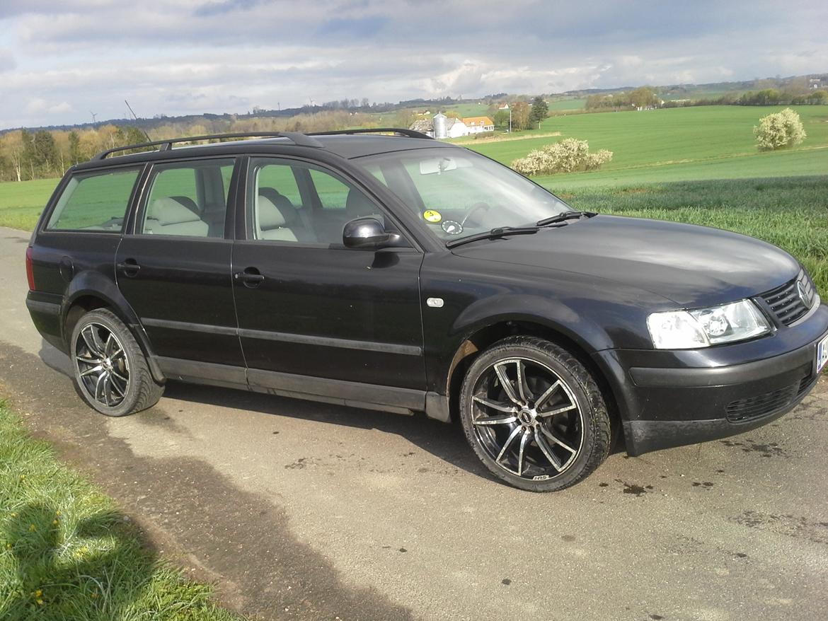 VW Passat 1,9TDI 115hk 6g klima billede 2