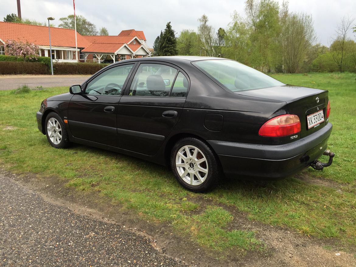 Toyota Avensis 1.8 VVT-I 16V billede 2