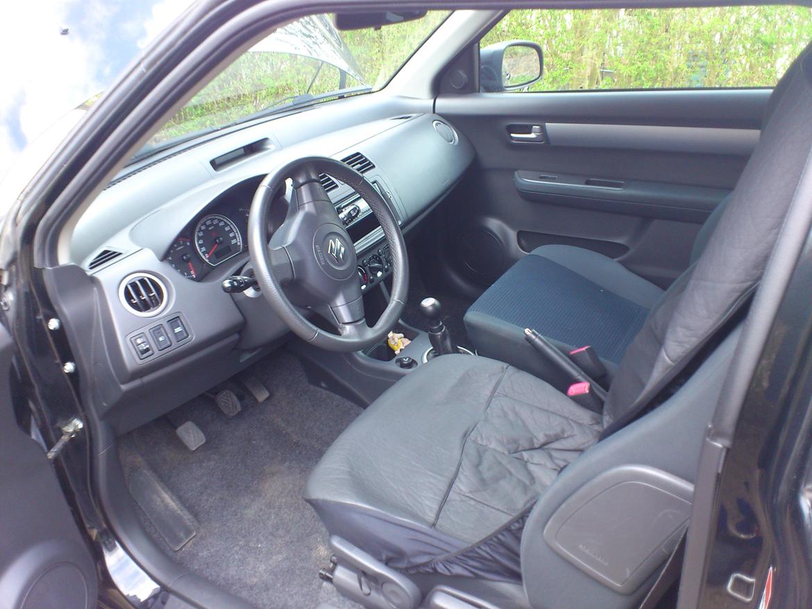 Suzuki Swift 1,3 GL-A - April 2015 billede 6