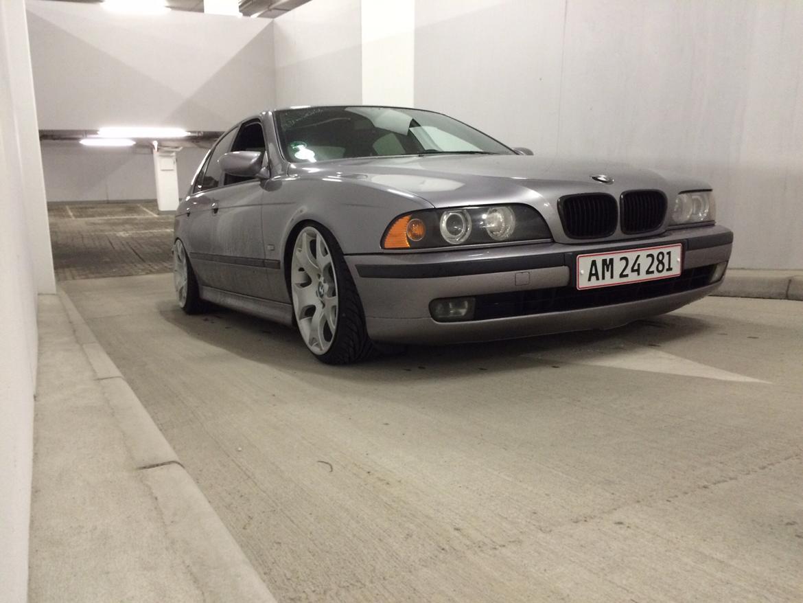 BMW E39 528ia solgt billede 1