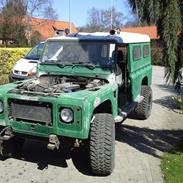 Land Rover Defender 110