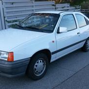 Opel Kadett E CC Life