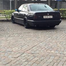 BMW E34 V8
