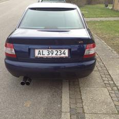Audi A4 2.5 V6 TDI 