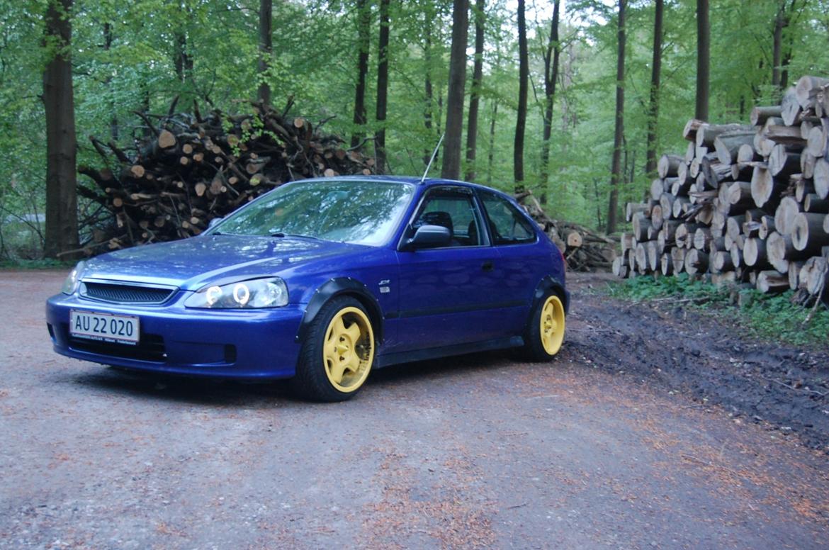 Honda Civic EJ9 - lidt beskidte fælge, men lige lidt billedere af de ny monteret fender flares, og 5mm spacers foran. billede 12