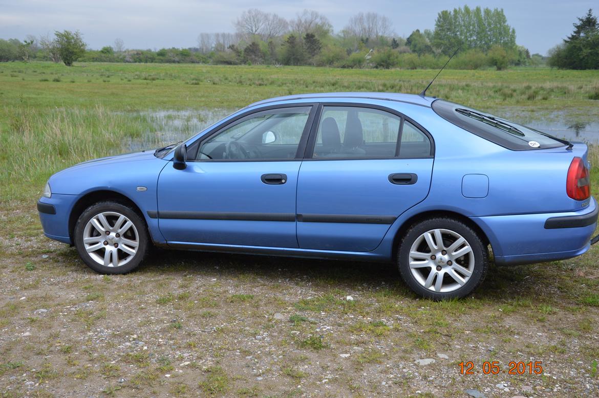 Mitsubishi Carisma Di-D billede 2