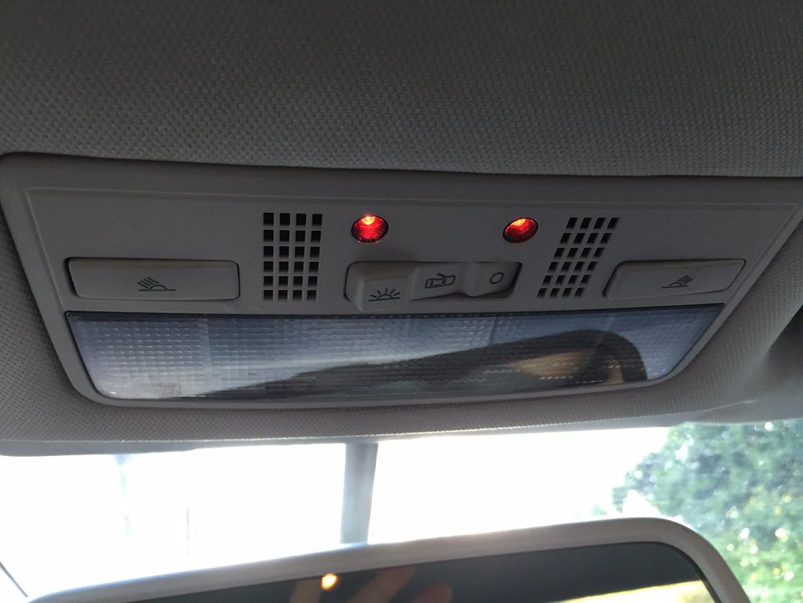 Skoda SuperB 1.9 tdi 130hk - pornolys i loftet billede 14