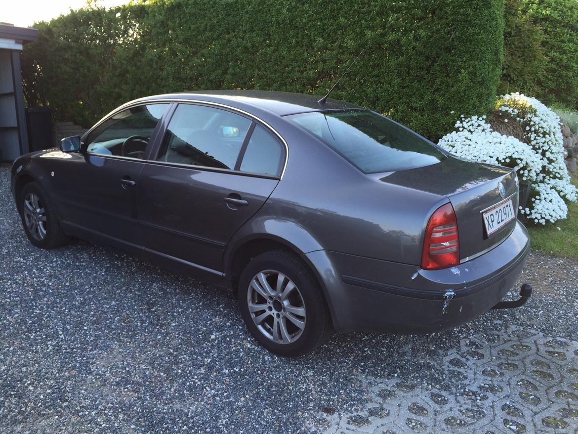 Skoda SuperB 1.9 tdi 130hk billede 5