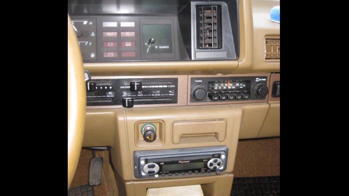 Daihatsu Charmant billede 4