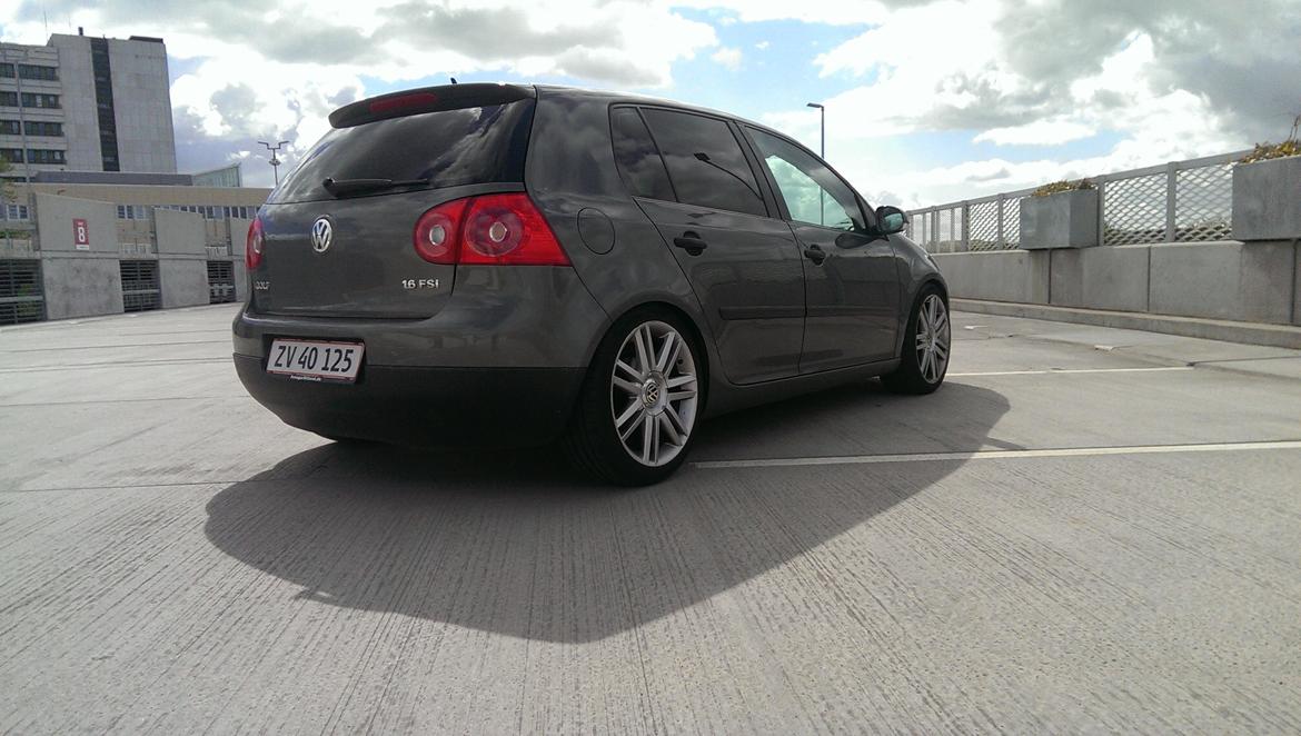 VW Golf 5 1.6 FSI Comfortline billede 4