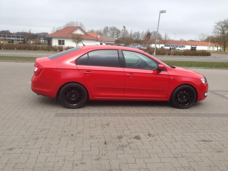 {{currentPhoto.altText}} billede {{currentPhoto.number}}