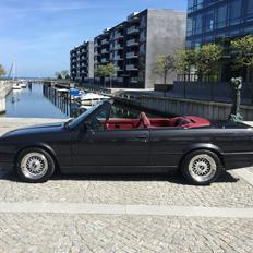 BMW E30 320i Cabriolet