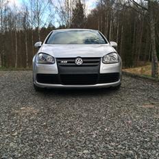 VW Golf 5 R32