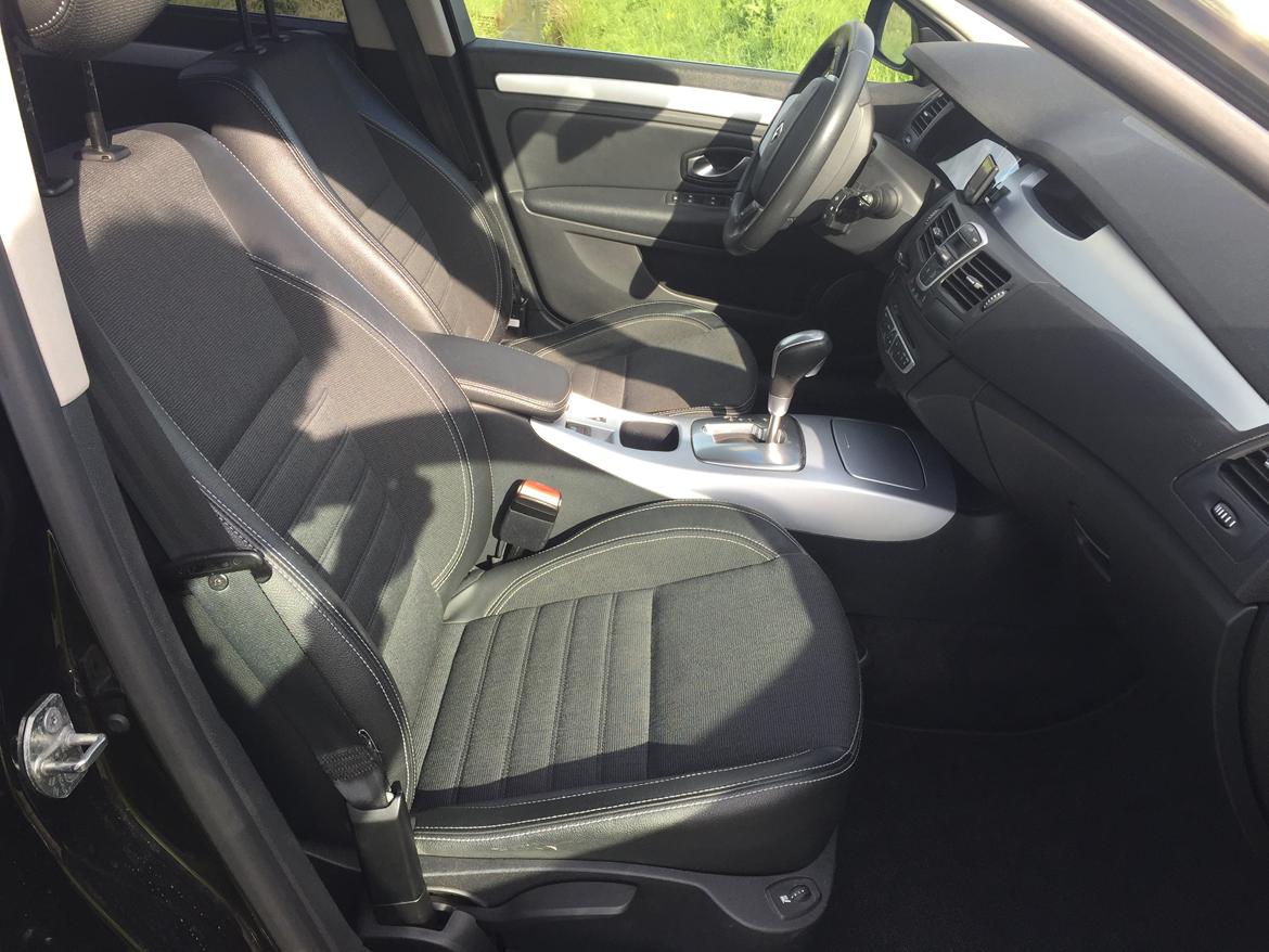 Renault Laguna III 2,0 dCI Dynamique ST aut. billede 8