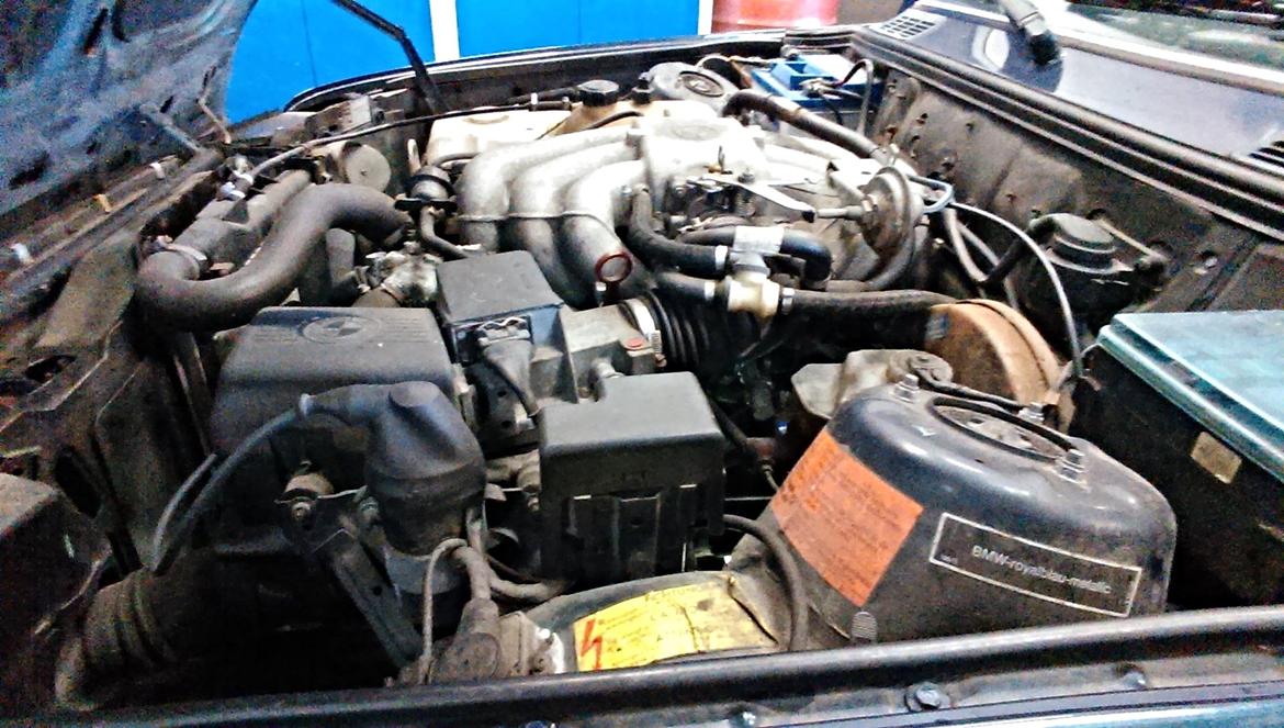 BMW e30 320i billede 9