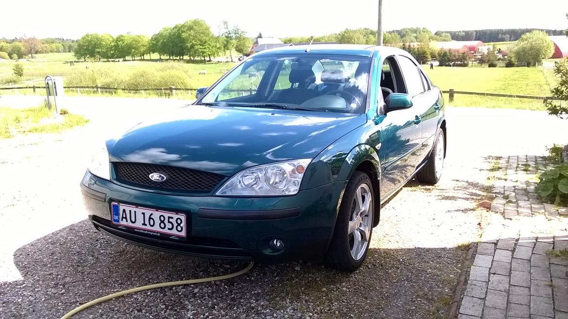 Ford Mondeo 1.8 Trend *SOLGT* billede 10