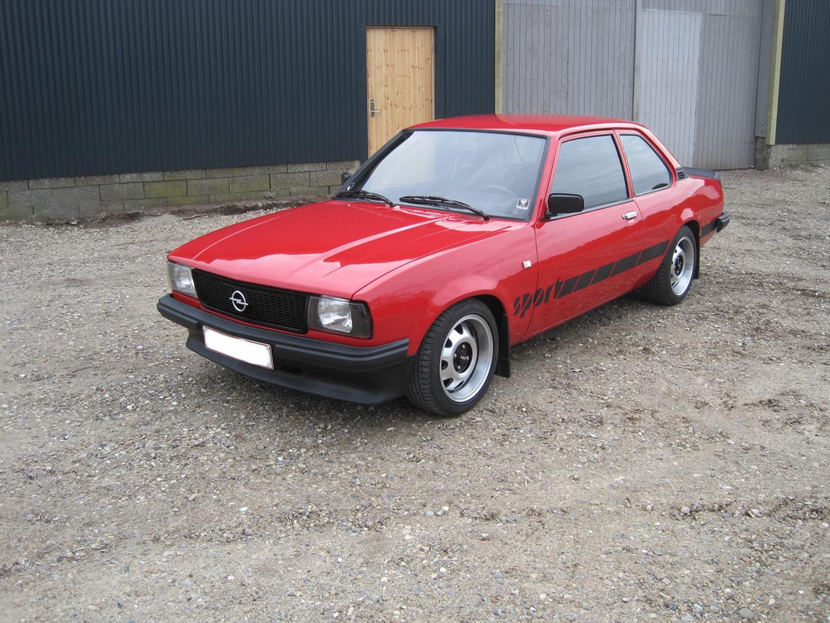 Opel Ascona B 2.0 E billede 1