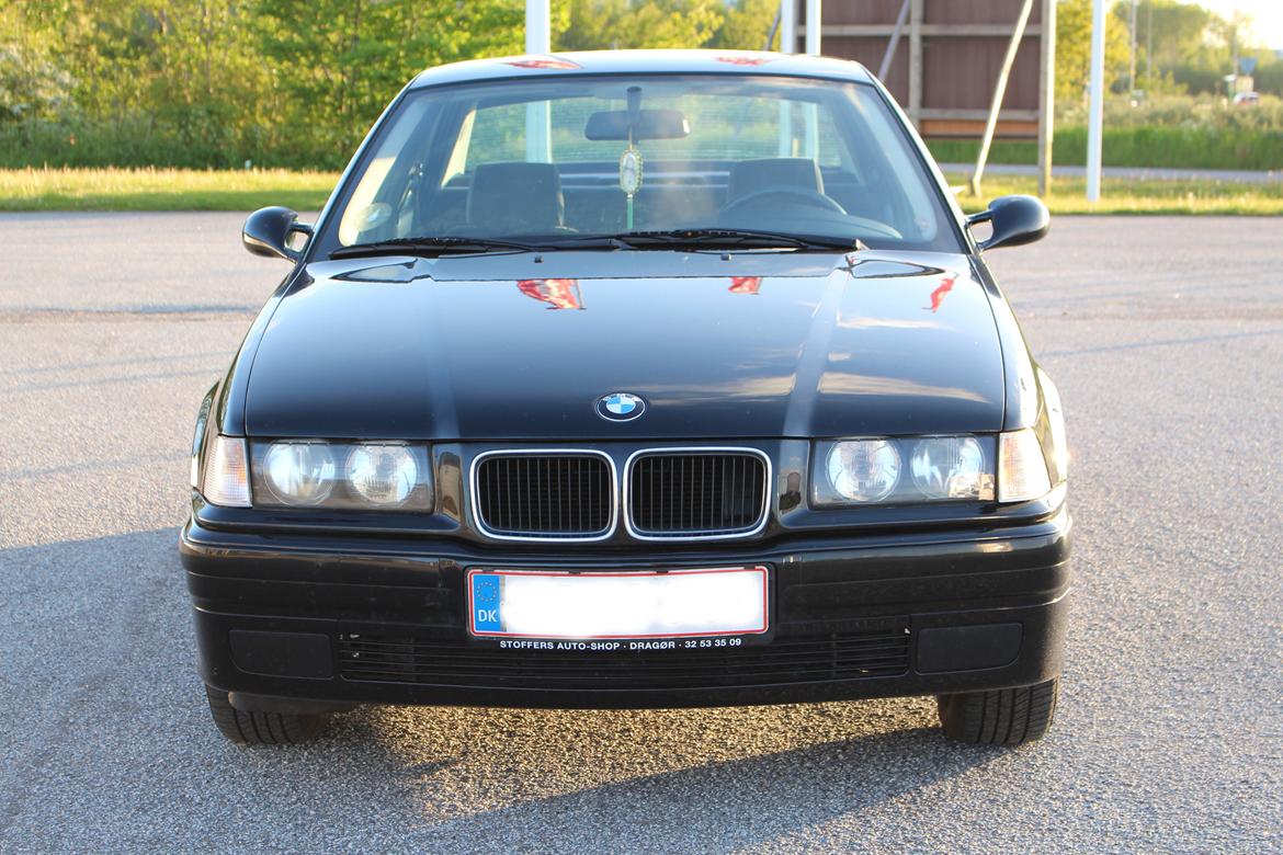 BMW 320i E36 *SOLGT* billede 3
