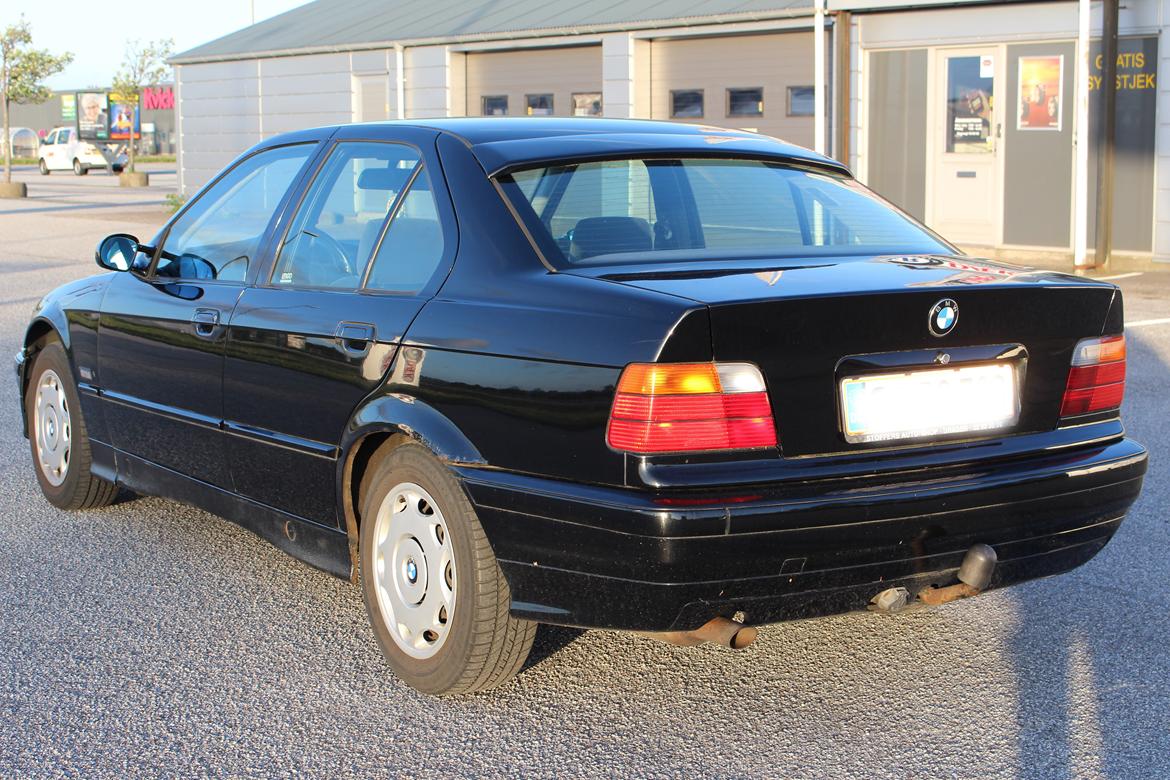 BMW 320i E36 *SOLGT* billede 5