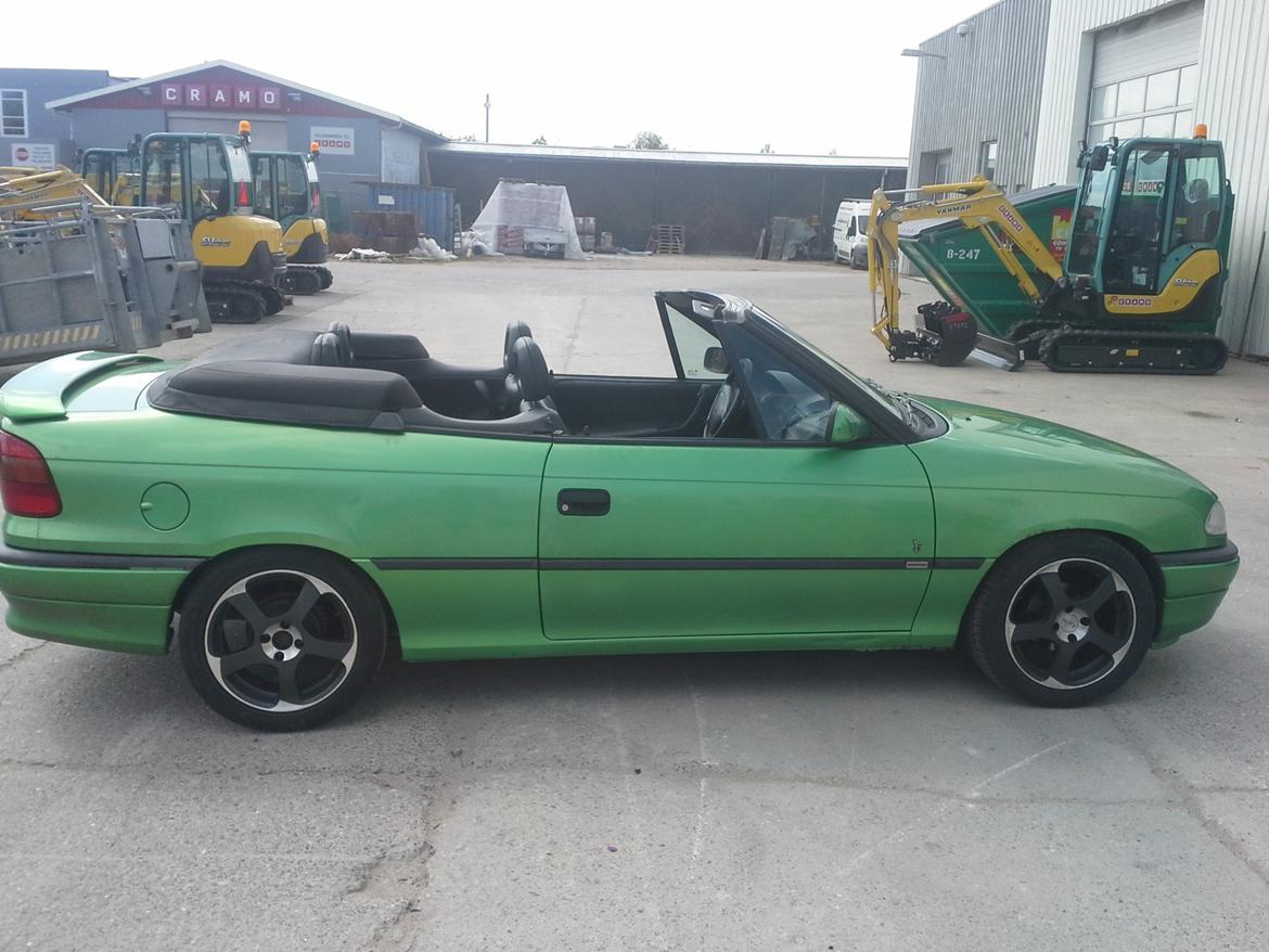 Opel Astra F Cabriolet Bertone billede 4