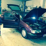 Ford Sierra 2,9 ghia