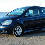 Toyota Yaris  Blue P1 F